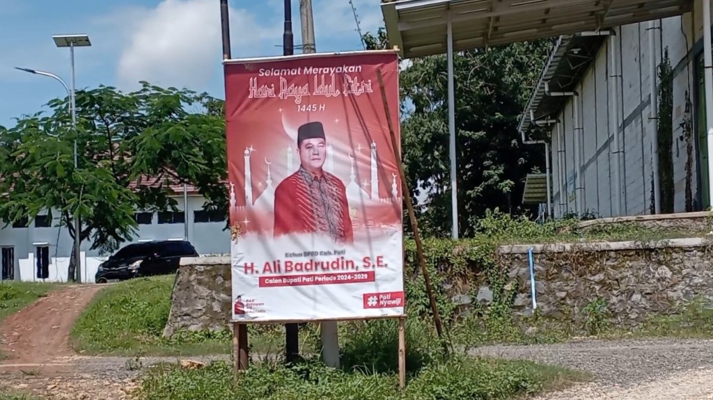 Baliho Ketua DPRD Pati Nyalon Bupati Marak, Ali: ‘Yang Masang Relawan&nbsp;Itu’