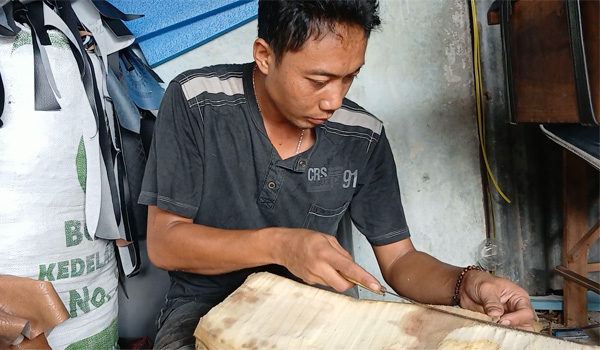 Kisah Jatuh Bangun Anang Rintis Servis Jok, Sempat Putus Asa hingga Ingin&nbsp;Tutup