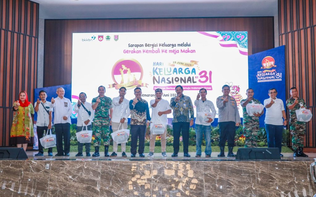 Pj Gubernur Jateng: ‘Gerakan Kembali ke Meja Makan Jadi Momentum untuk Memperhatikan Keluarga’