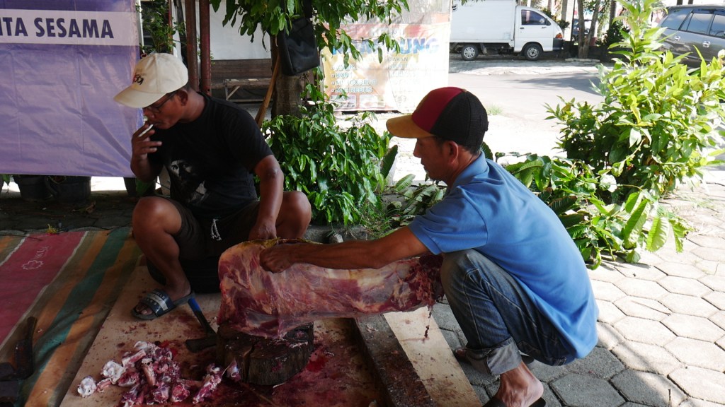 Ponpes Habib Bidin Sembelih Belasan Hewan Kurban