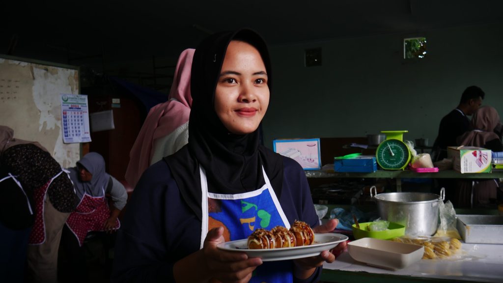 Menjanjikan, Baru Jadi Peserta Pelatihan, Pembuat Kue Kudus Sudah Dapat Pesanan