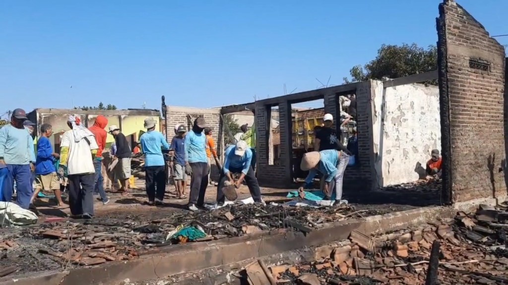 Pemkab Bantu Rp15 Juta untuk Setiap Rumah yang Terbakar di Sidoluhur Pati