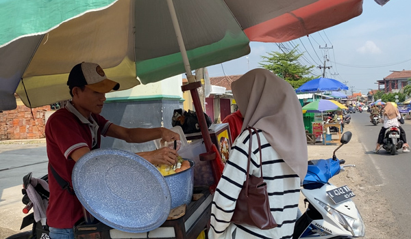 Siomay Kang Kaswanto Selalu Ludes Hanya dalam 2 Jam, Ini Lokasinya