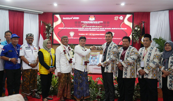 Pilkada Kudus: Administrasi Pencalonan Hartopo-Mawahib Belum Penuhi Syarat